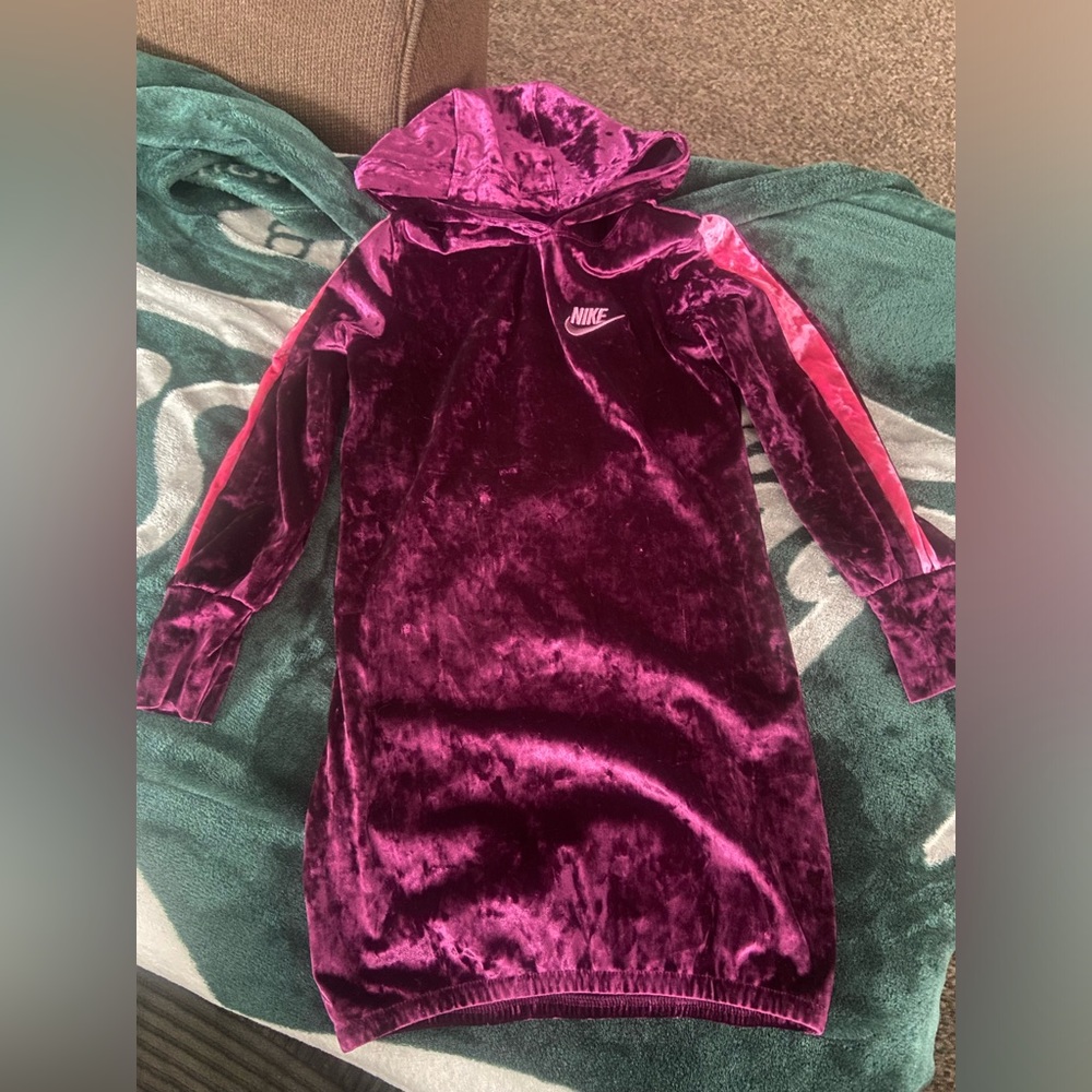 Nike velvet dress